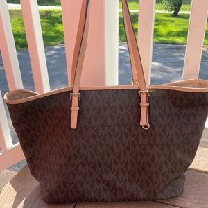 Michael Kors Initial Tote